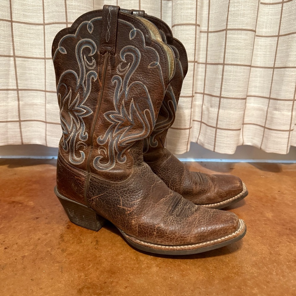Ariat Legend Brown Heeled Boots with Blue and White Embroidered Design